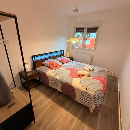 Grand T4 Moderne A Wi-fi & Parking Daire