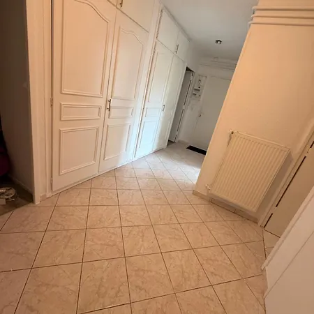 Apartament Grand T4 Moderne A Wi-fi & Parking