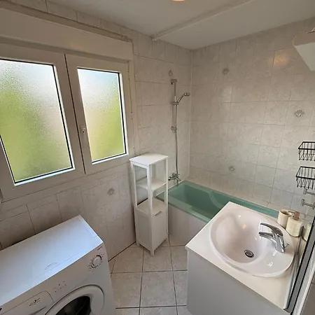 Grand T4 Moderne A Wi-fi & Parking Daire